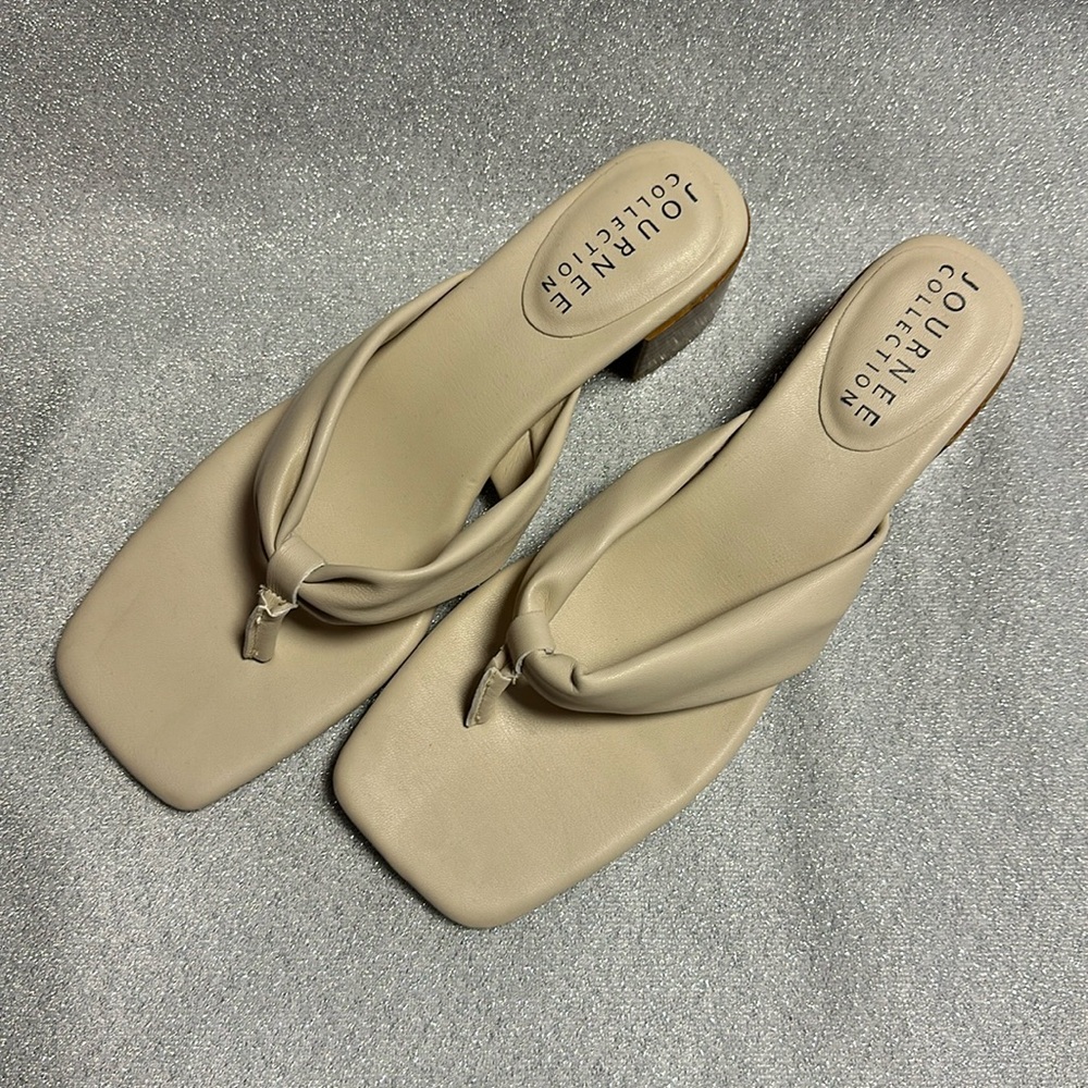 Journee Collection Thong Sandal Size 11